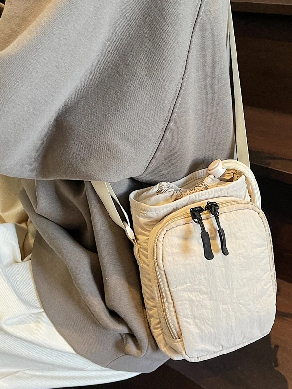 2025 Новая портативная легкая сумка для йоги через плечо, сумка для бутылки с водой, походная спортивная сумка для бега на открытом воздухе, сумка на одно плечо
2025 Новая портативная легкая сумка для йоги через плечо, сумка для бутылки с водой, походная спортивная сумка для бега на открытом воздухе, сумка на одно плечо