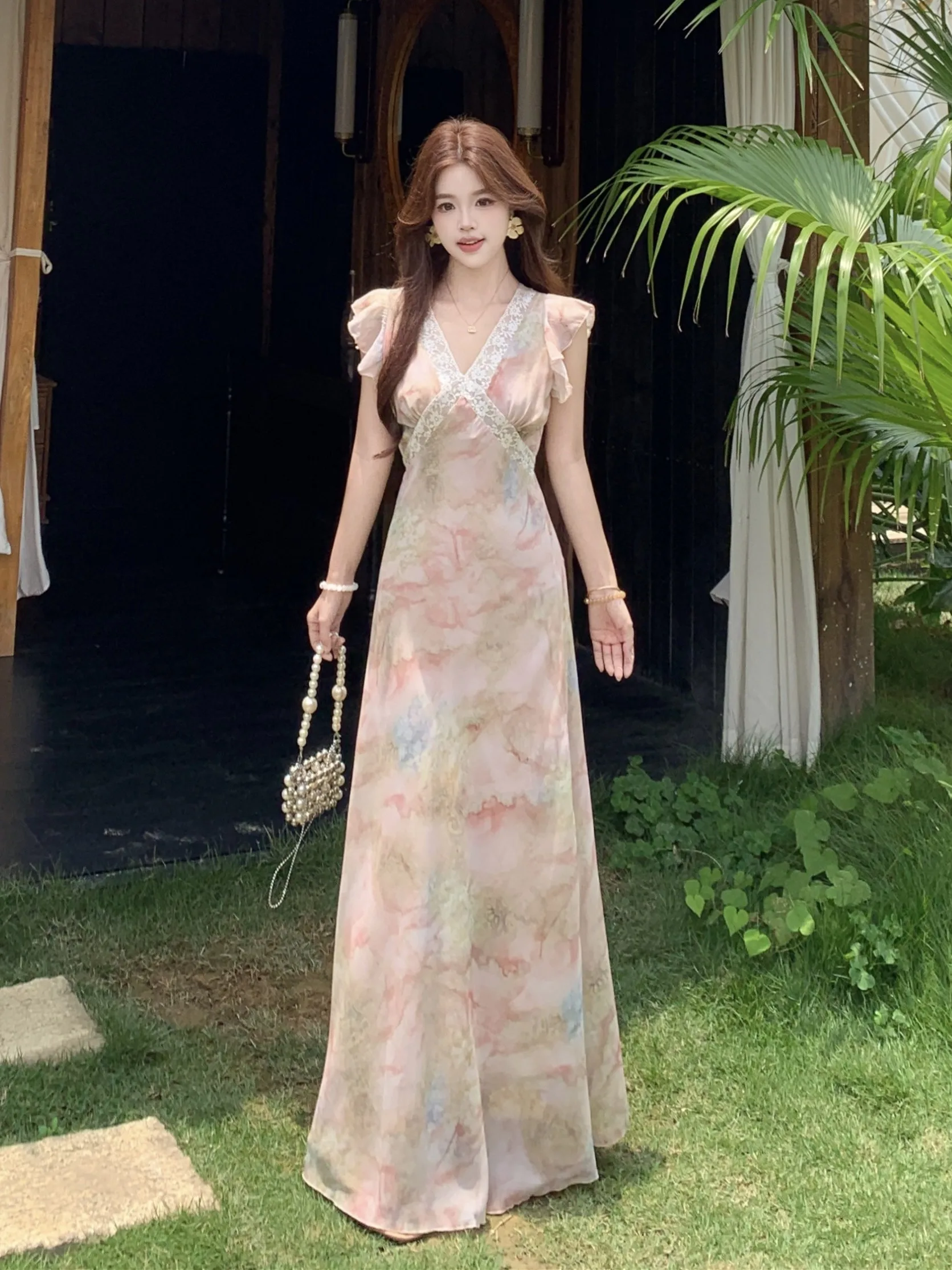 plus Size Floral Lace Trim V-Neck Maxi Dress Pink Slimming A-Line Summer New Style Korean Commute Wind High Waist Long Dress
plus Size Floral Lace Trim V-Neck Maxi Dress Pink Slimming A-Line Summer New Style Korean Commute Wind High Waist Long Dress