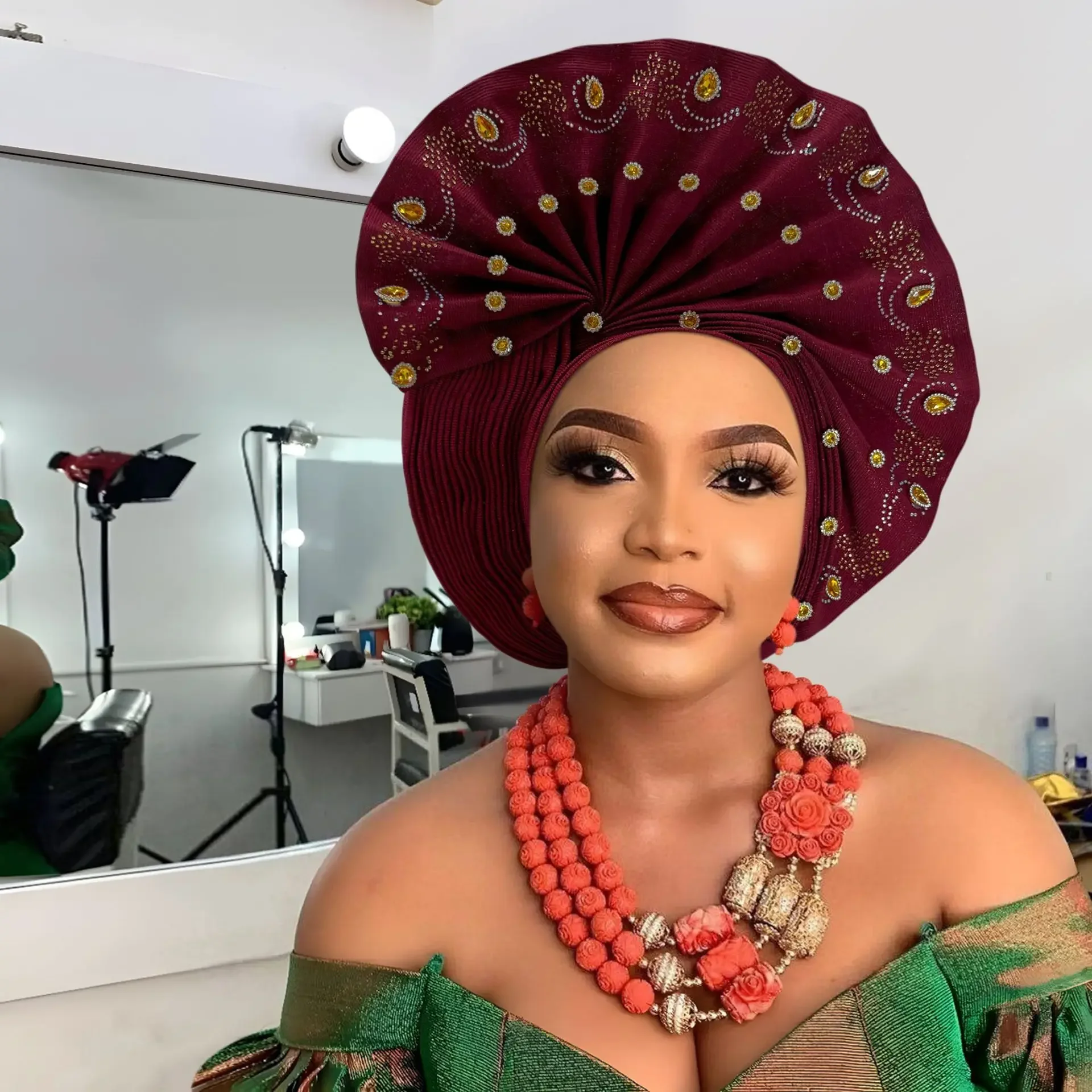 2024 African Party Evening Wedding Headtie for Women Summer Autumn Elegant African Solid Color Hats African Headtie Outfits
2024 African Party Evening Wedding Headtie for Women Summer Autumn Elegant African Solid Color Hats African Headtie Outfits