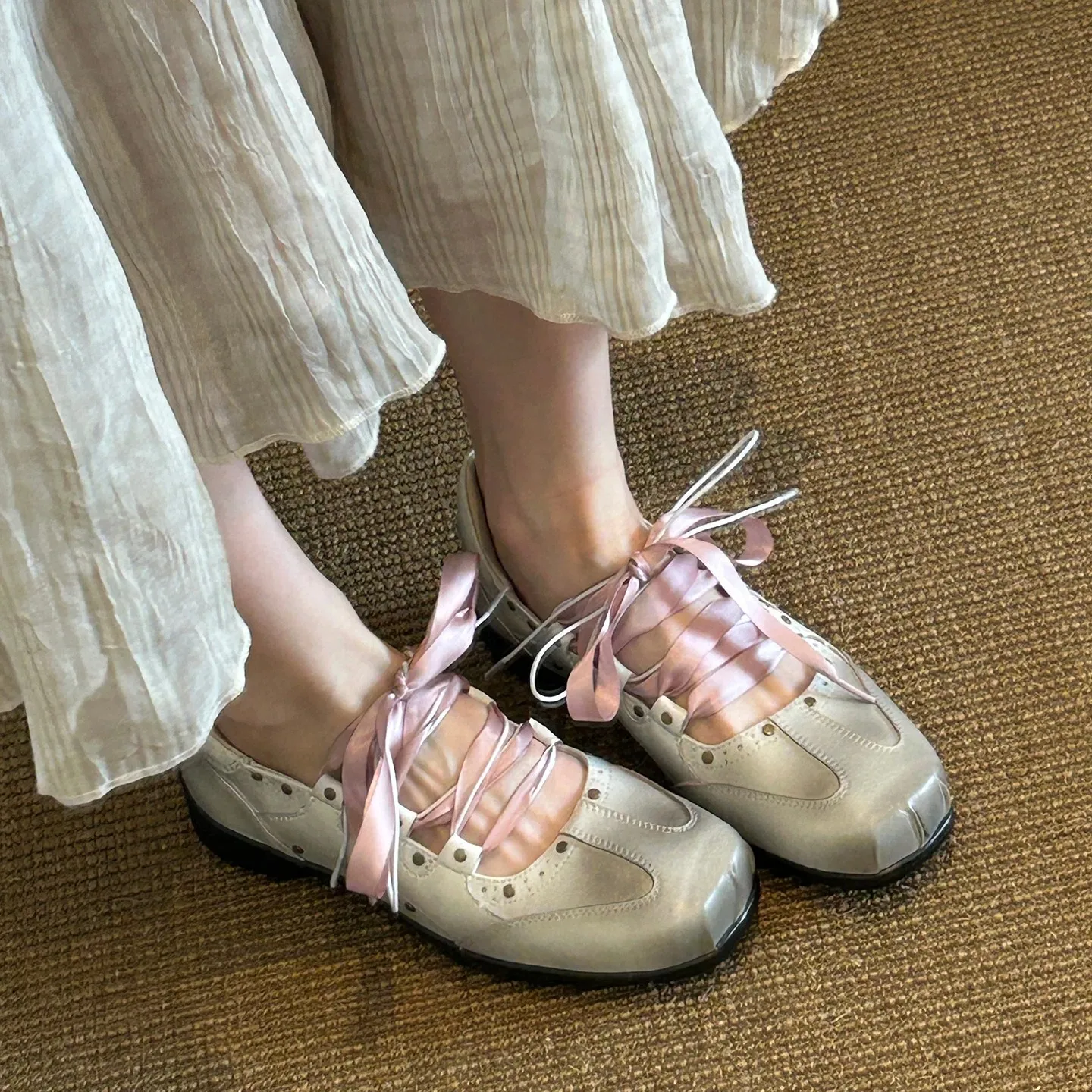 Women Retro Lace Up Mary Jane Shoes Flat Heel Round Toe Non Slip Rubber Sole Casual Daily Outdoor Comfortable Lady Footwear
Women Retro Lace Up Mary Jane Shoes Flat Heel Round Toe Non Slip Rubber Sole Casual Daily Outdoor Comfortable Lady Footwear