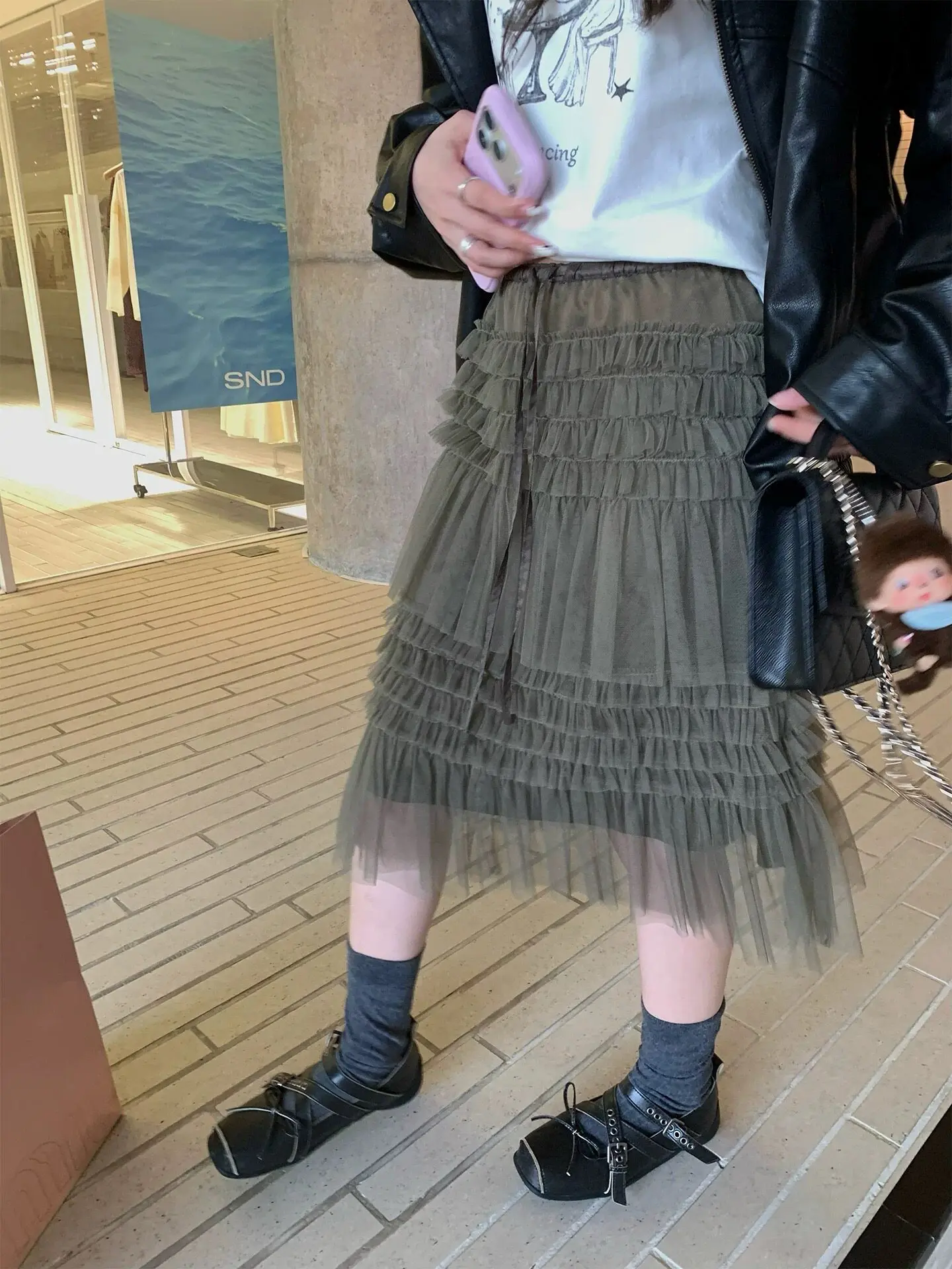 Korean Style New Spring Summer Slimming Tulle Cake Skirt A-Line Puffy Casual Fashion Solid Color Sweet Midi Skirt
Korean Style New Spring Summer Slimming Tulle Cake Skirt A-Line Puffy Casual Fashion Solid Color Sweet Midi Skirt
