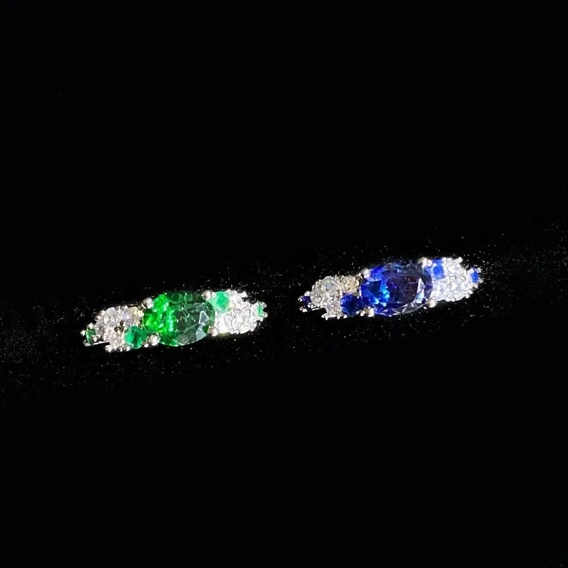 MDL Moissanite Style Little Red Book High Definition Irregular Star Ring Gilded Niche Designs
MDL Moissanite Style Little Red Book High Definition Irregular Star Ring Gilded Niche Designs