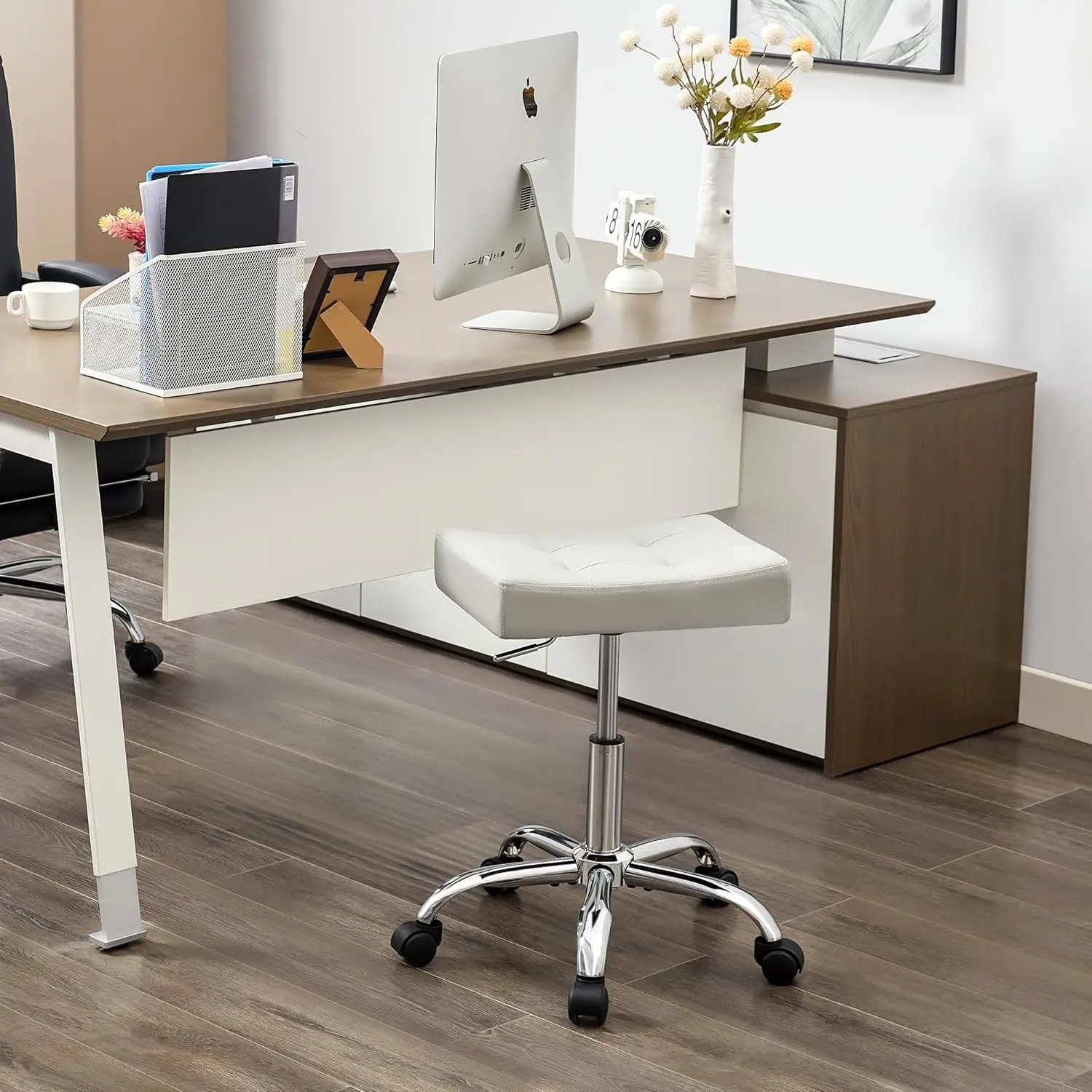 Adjustable Drafting Stool 17-21 inch Saddle Seat 300 lbs Capacity Office Stool with Wheels Gray
Adjustable Drafting Stool 17-21 inch Saddle Seat 300 lbs Capacity Office Stool with Wheels Gray