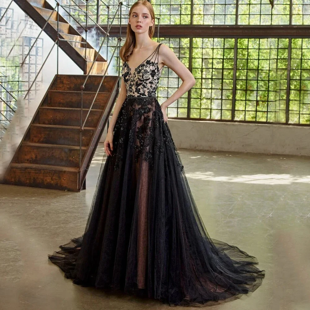 Classic Black Applique Sleeveless Evening Dress A-Line V-Neck Tulle Floor Length Women Party Banquet Sexy Backless Gowns
Classic Black Applique Sleeveless Evening Dress A-Line V-Neck Tulle Floor Length Women Party Banquet Sexy Backless Gowns