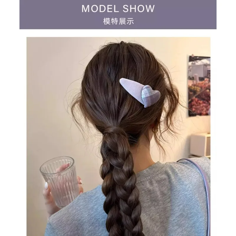 Romantic Heart-Shaped Bangs Hairpin for Women, New Arrival, High-End Side Hair Clip for Short Hair, BB Clip with Elegant Charm
Romantic Heart-Shaped Bangs Hairpin for Women, New Arrival, High-End Side Hair Clip for Short Hair, BB Clip with Elegant Charm