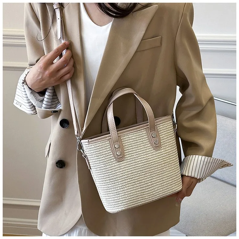 2025 Fashion Bucket Bag Leisure Bag Foreign Style Shoulder Bag Fashion Beach Bag Fashion Women's Bag
2025 Fashion Bucket Bag Leisure Bag Foreign Style Shoulder Bag Fashion Beach Bag Fashion Women's Bag