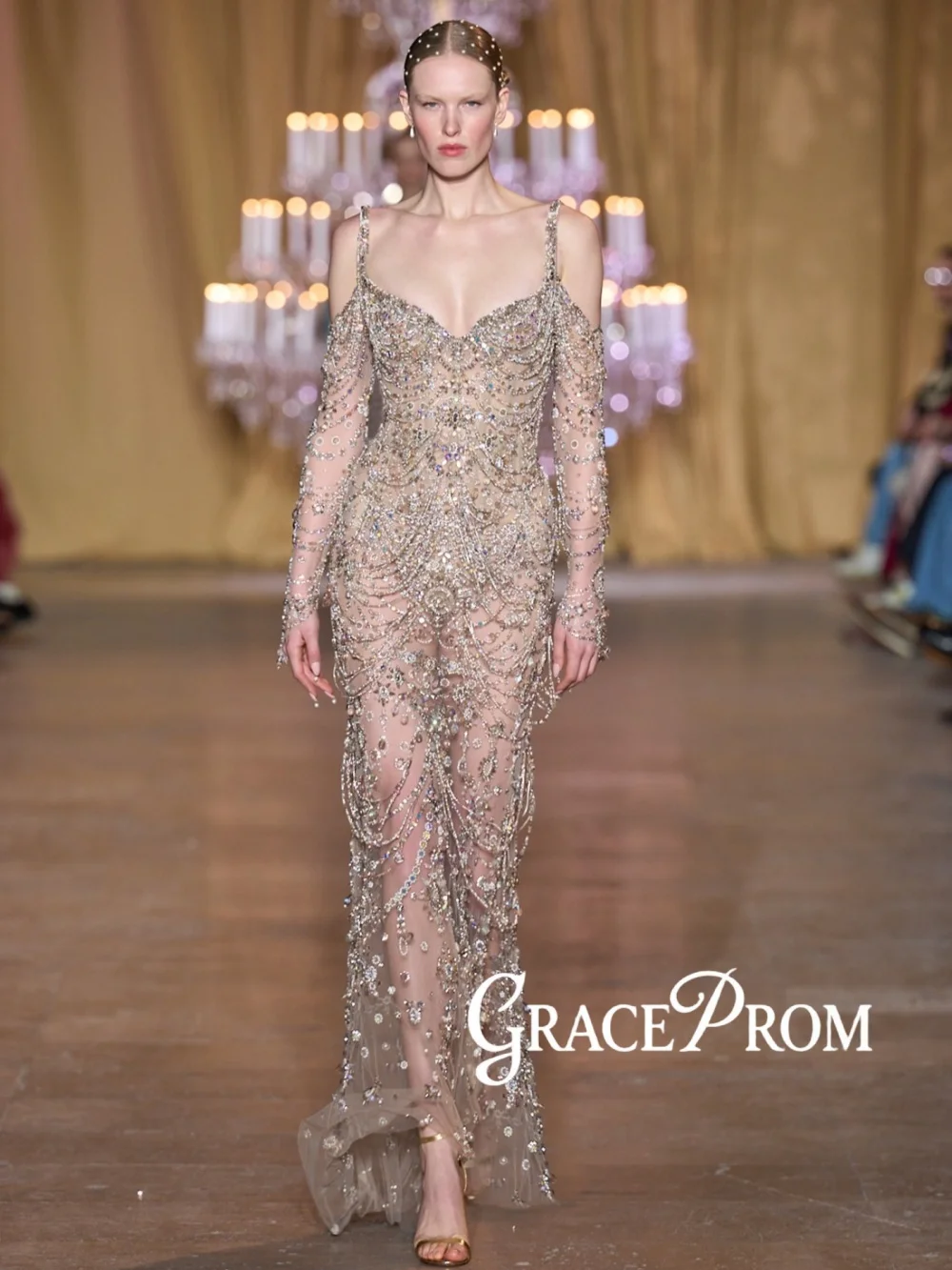 Chic Exquisite Crystal Evening Dress Dazzling Beaded Chain Illusion Wedding Party Gown Customized Off Shoulder Banquet Gowns
Chic Exquisite Crystal Evening Dress Dazzling Beaded Chain Illusion Wedding Party Gown Customized Off Shoulder Banquet Gowns