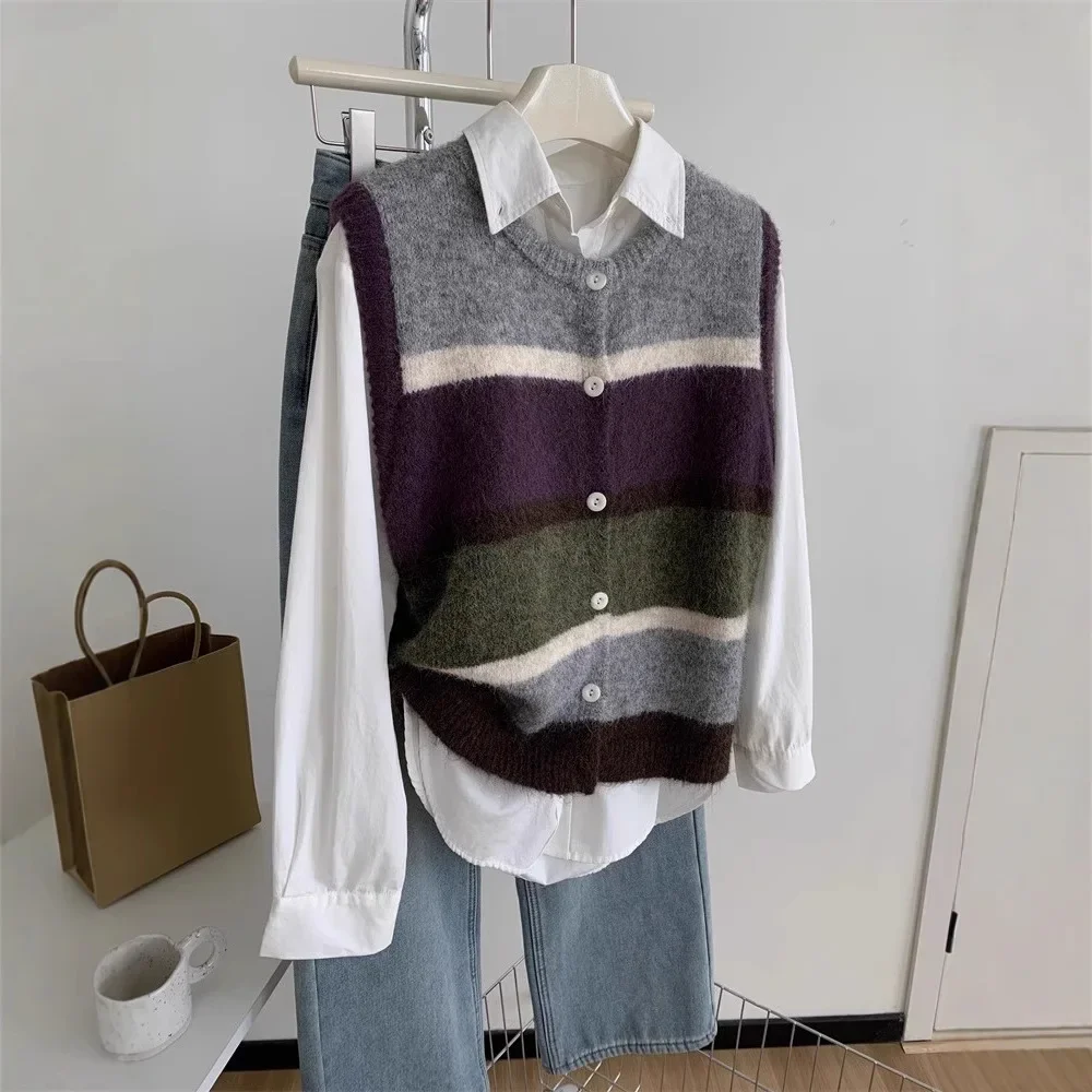 LangMao Thick Lines Sticky Gentle Women's Vest Regular Loose Striped Knitted Sweater
LangMao Thick Lines Sticky Gentle Women's Vest Regular Loose Striped Knitted Sweater