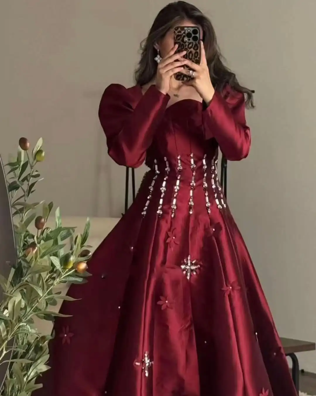 Customized Long Sleeves Prom Dresses Square Neck Beadings Flowers Floor Length Evening Dresses Party Dresses
Customized Long Sleeves Prom Dresses Square Neck Beadings Flowers Floor Length Evening Dresses Party Dresses