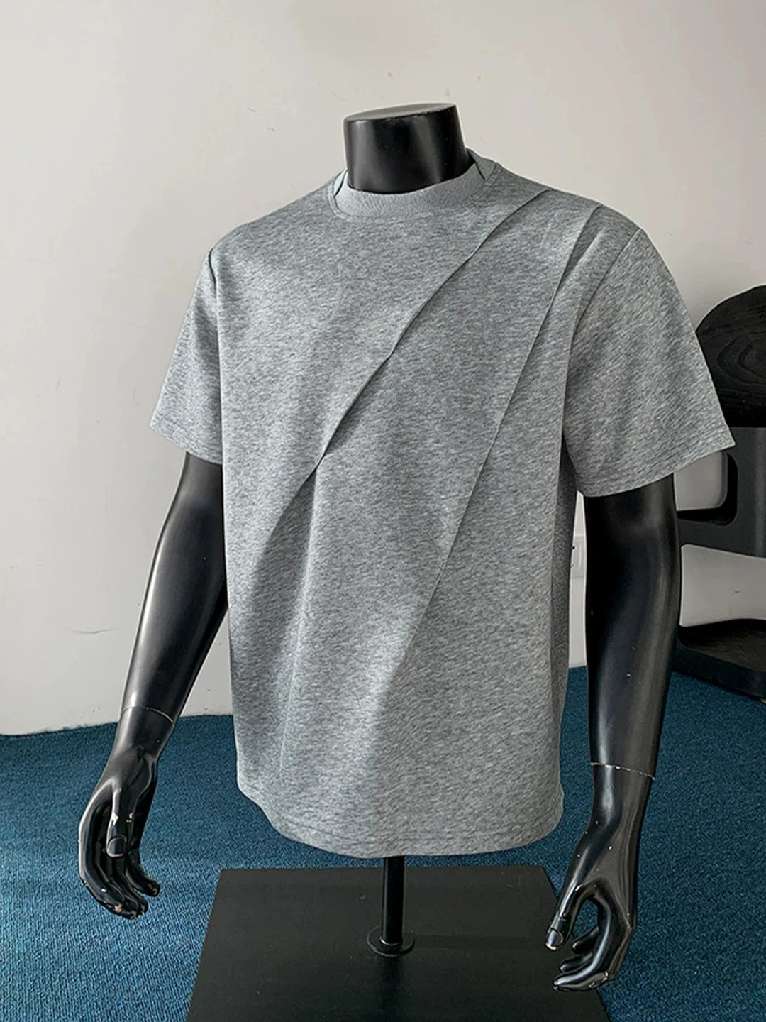 Casual Style Grey round Neck Short Sleeve T-Shirt Women Summer Loose Lazy Design Unique Top Simple Versatile Female Fashion
Casual Style Grey round Neck Short Sleeve T-Shirt Women Summer Loose Lazy Design Unique Top Simple Versatile Female Fashion