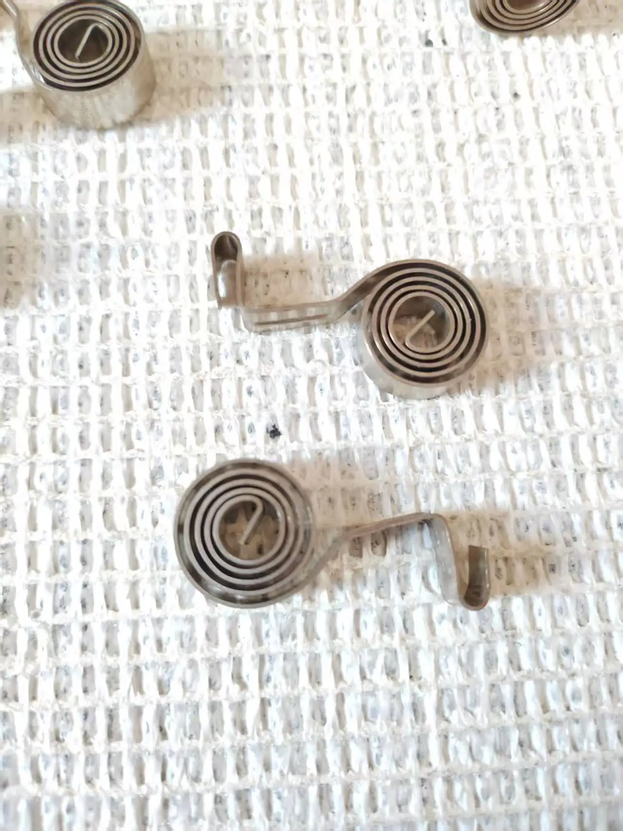 10 шт. подходит для 3353573000, пружина угольной щетки 0039225101, листовая пружина, детали вилочного погрузчика Linde
10 шт. подходит для 3353573000, пружина угольной щетки 0039225101, листовая пружина, детали вилочного погрузчика Linde