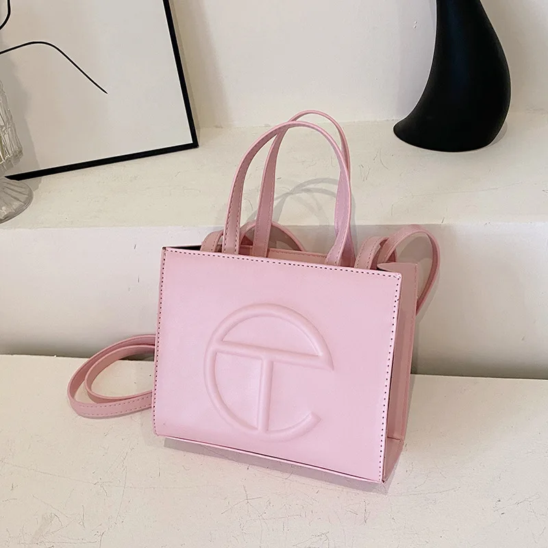 Chic Small Bucket Bag for Women – New Top Handle Shoulder & Crossbody, Versatile Everyday Purse with Trendy Minimalist Look, Cute Niche Design
Chic Small Bucket Bag for Women – New Top Handle Shoulder & Crossbody, Versatile Everyday Purse with Trendy Minimalist Look, Cute Niche Design