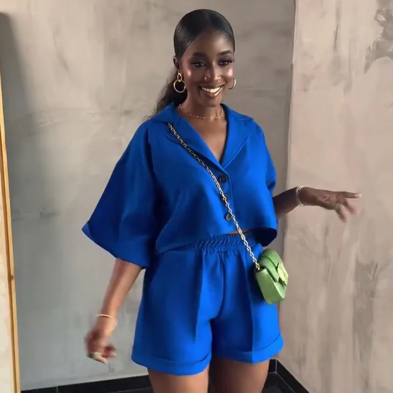Женский однотонный короткий комплект из двух предметов, модный укороченный топ, шорты с высокой талией, комплекты из 2 предметов, уличная одежда, удобная повседневная одежда
Женский однотонный короткий комплект из двух предметов, модный укороченный топ, шорты с высокой талией, комплекты из 2 предметов, уличная одежда, удобная повседневная одежда