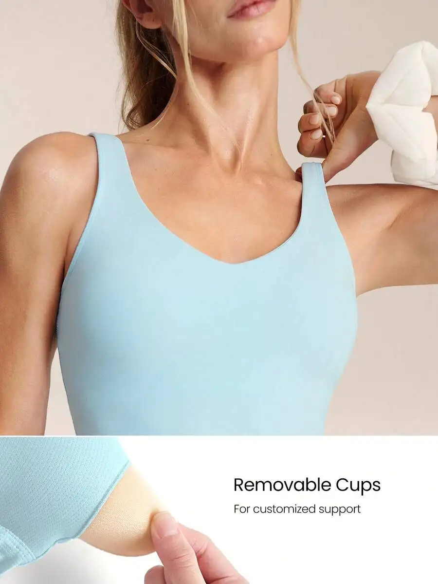 Cropped Active Tank Top And High Rise Leggings Set
Cropped Active Tank Top And High Rise Leggings Set