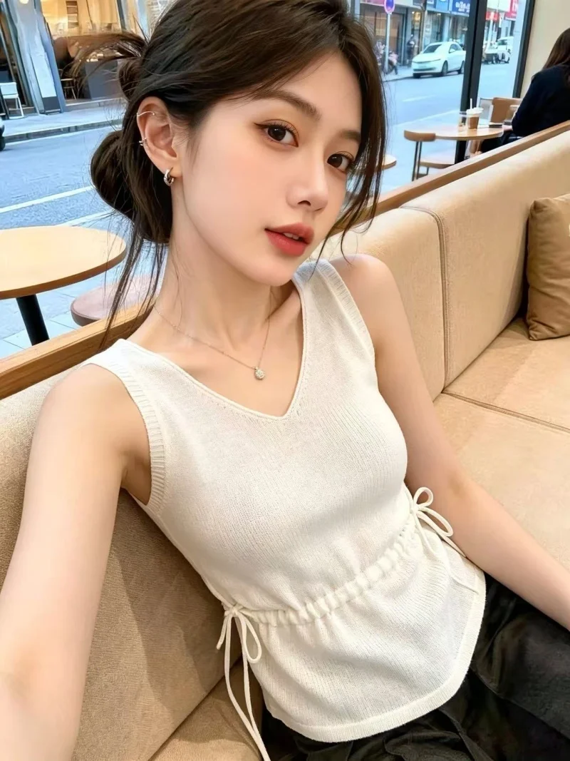 Korean Style Pure Desire Drawstring Waist Knitted Vest Women's Casual Summer Versatile Shoulder Top Self-Keeping Model
Korean Style Pure Desire Drawstring Waist Knitted Vest Women's Casual Summer Versatile Shoulder Top Self-Keeping Model