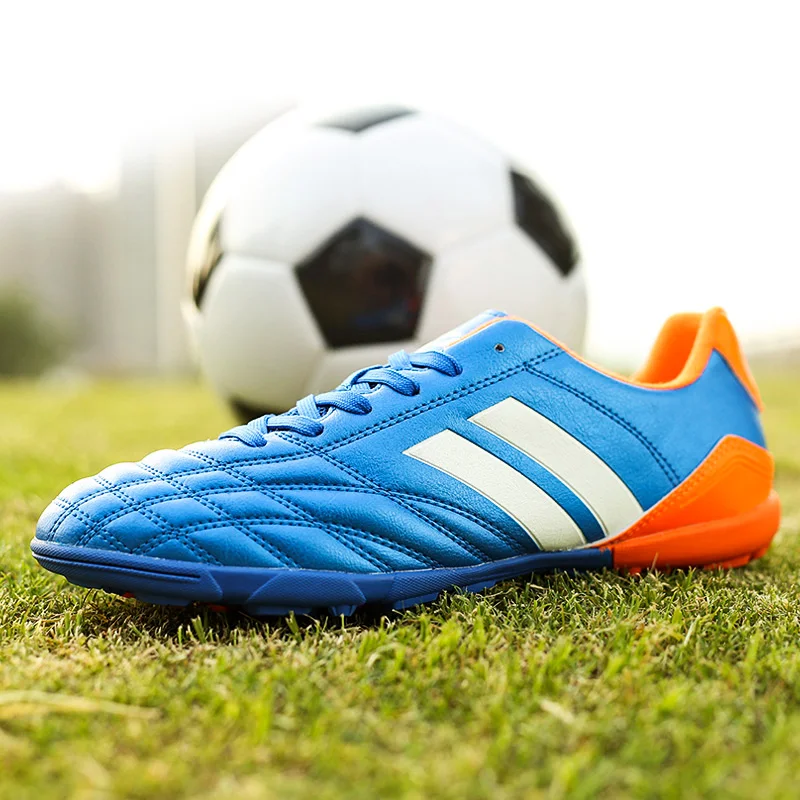 Professional Turf Soccer Shoes For Men Futsal Sneakers Outdoor Non-slip Children's Football Shoes Low-cut Men's Training Shoes
Professional Turf Soccer Shoes For Men Futsal Sneakers Outdoor Non-slip Children's Football Shoes Low-cut Men's Training Shoes