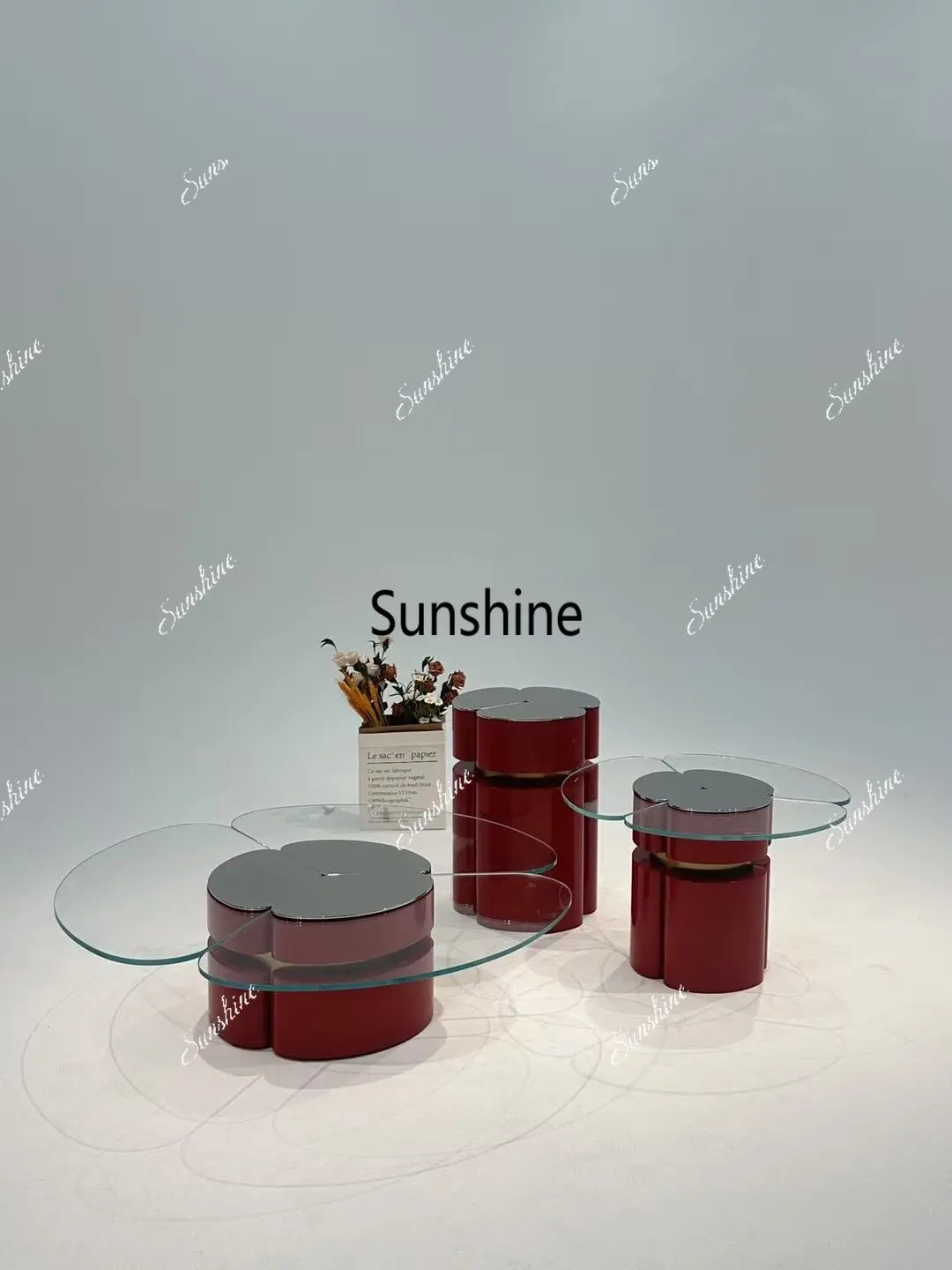 Modern minimalist light luxury coffee table combination living room household red tempered glass coffee table
Modern minimalist light luxury coffee table combination living room household red tempered glass coffee table