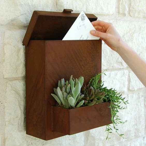 Красный металлический почтовый ящик, современный почтовый ящик, corten стальной почтовый ящик с подвесной стеной
Красный металлический почтовый ящик, современный почтовый ящик, corten стальной почтовый ящик с подвесной стеной