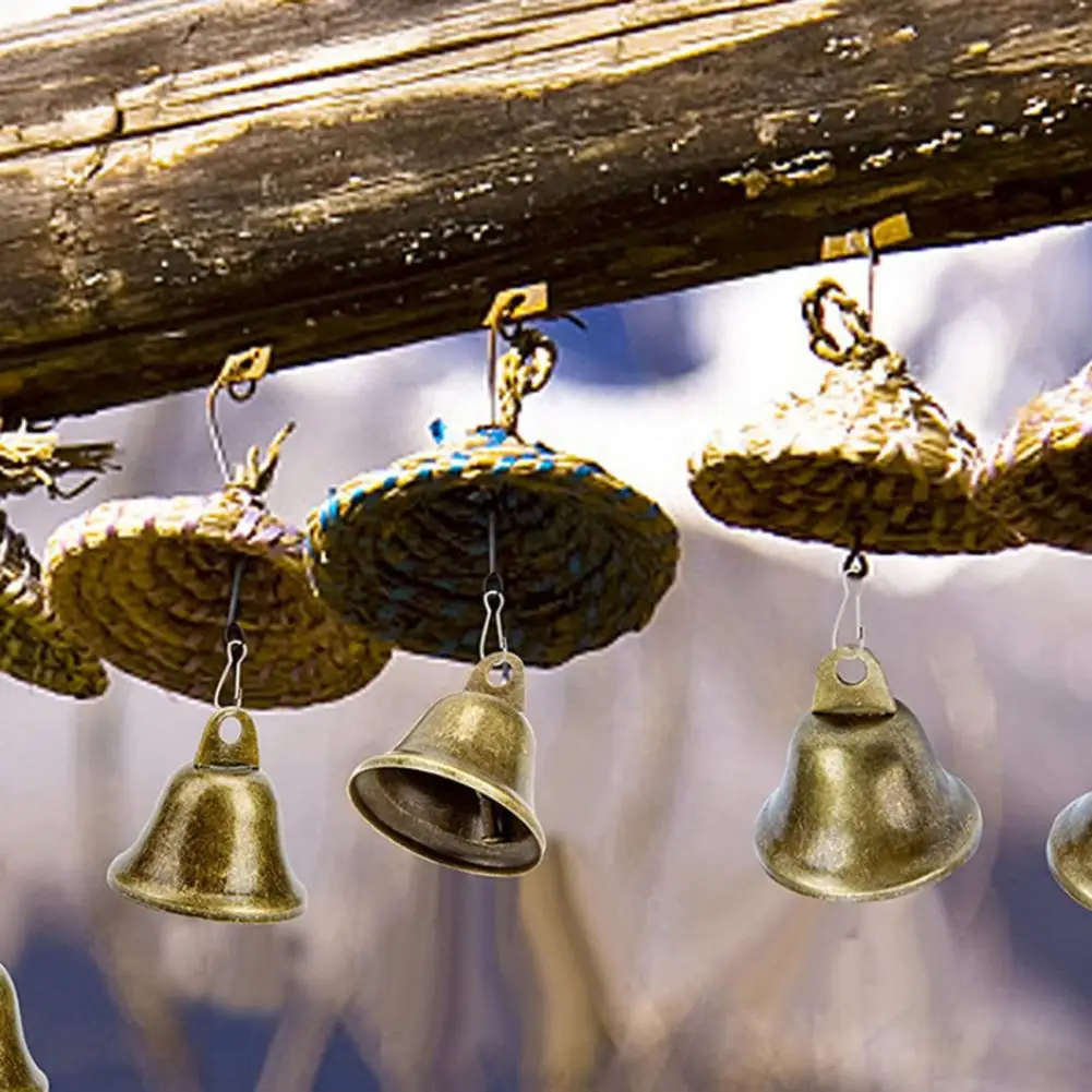 Retro Metal Crafts Vintage Brass Jingle Bells for Wind Chimes Wedding Decor Small Bell Christmas Ornaments Craft for Hanging
Retro Metal Crafts Vintage Brass Jingle Bells for Wind Chimes Wedding Decor Small Bell Christmas Ornaments Craft for Hanging