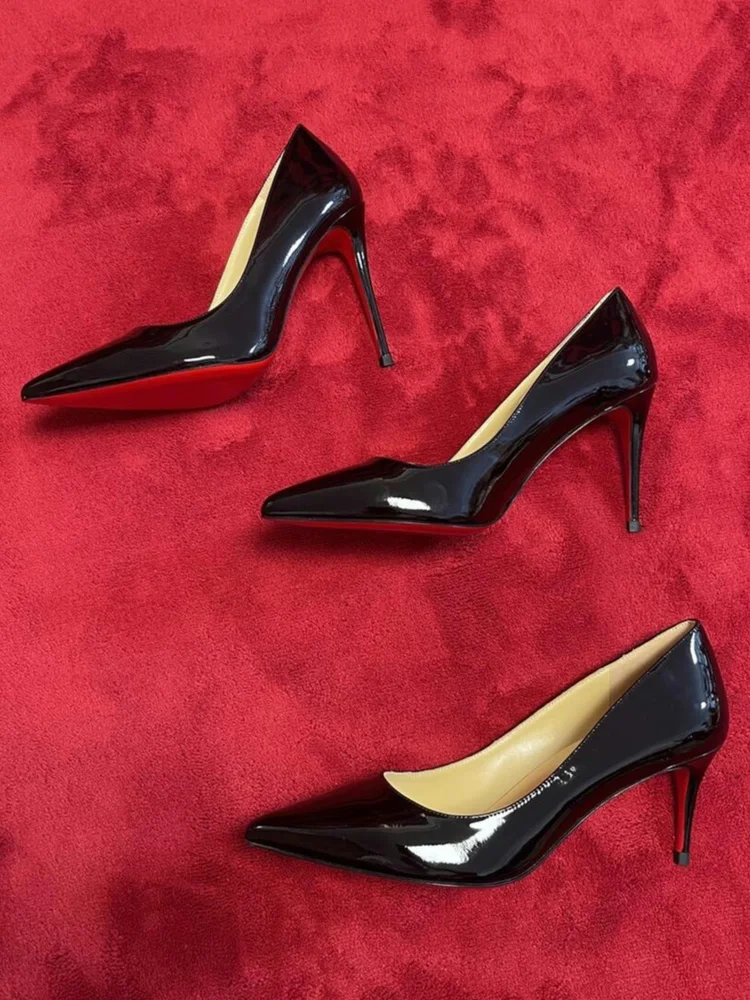 Sexy Pointed Toe High Heels Red Sole Leather oes Thin Heel Women's oe Ele Profional Single oes for Work And Dates
Sexy Pointed Toe High Heels Red Sole Leather oes Thin Heel Women's oe Ele Profional Single oes for Work And Dates