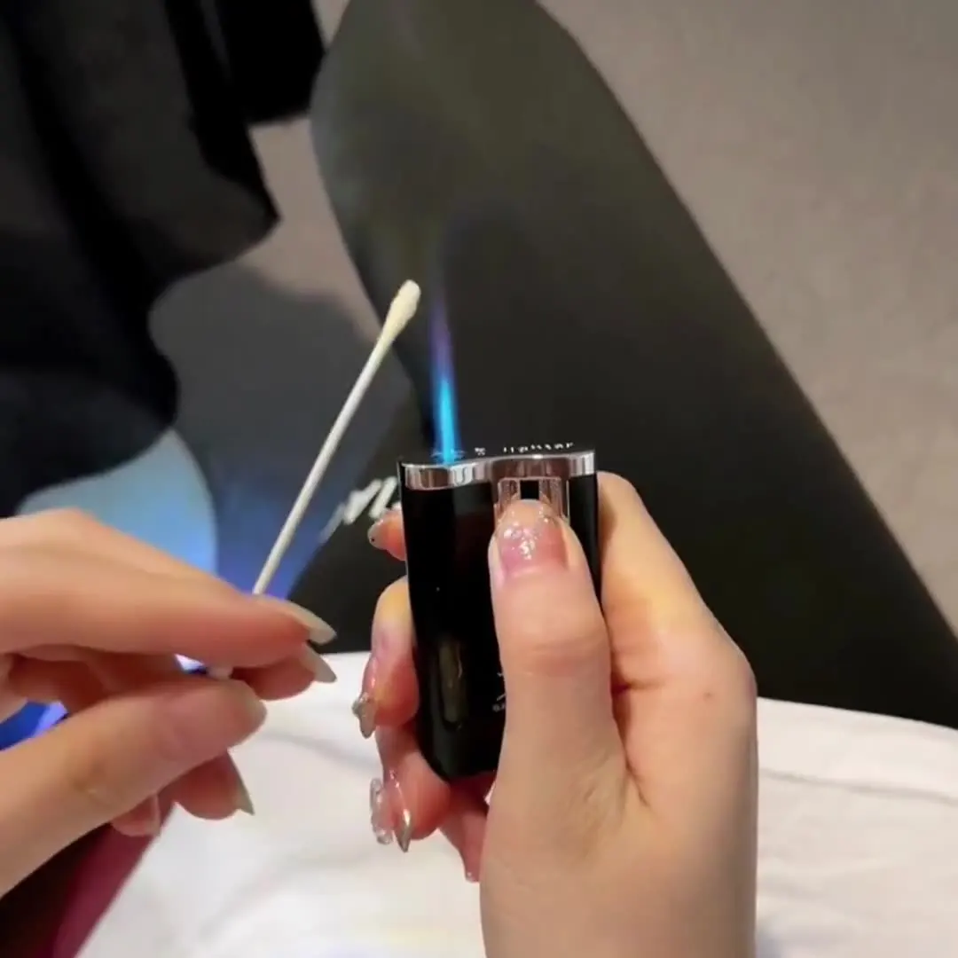 Модная деловая газовая зажигалка, прямая передняя ветрозащитная, синее пламя, видимое прозрачное окно дыхательного пути, мужской легкий роскошный подарок
Модная деловая газовая зажигалка, прямая передняя ветрозащитная, синее пламя, видимое прозрачное окно дыхательного пути, мужской легкий роскошный подарок