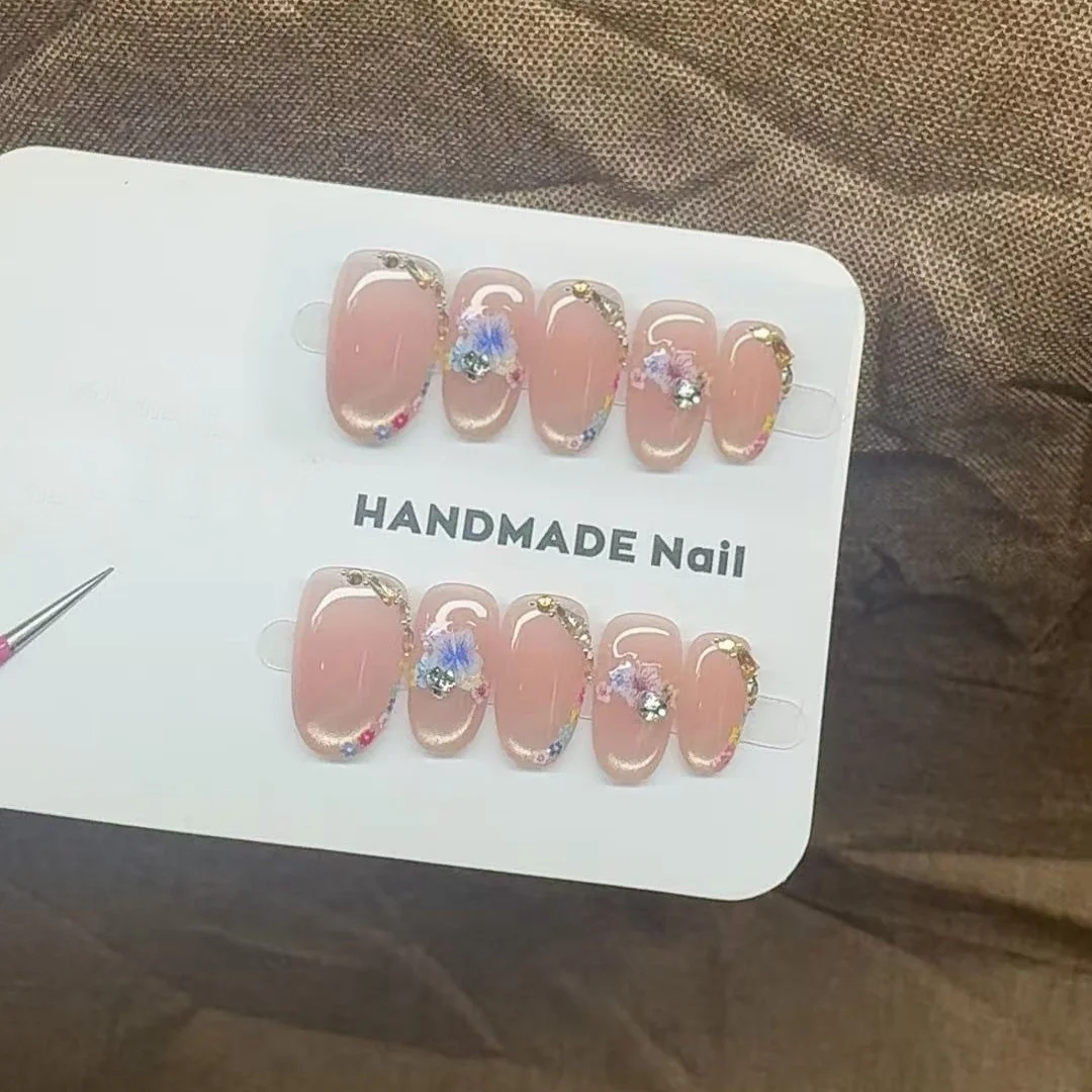 10pcs Floral Gold Foil Handmade Nails Glittering Cat-Eye Press on Nail Short Oval Full Cover Nail Tips for Women&Girl False Nail
10pcs Floral Gold Foil Handmade Nails Glittering Cat-Eye Press on Nail Short Oval Full Cover Nail Tips for Women&Girl False Nail