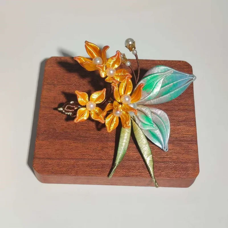 Древний стиль, заколка для волос с бабочкой османтуса, аксессуар Hanfu, нематериальное культурное наследие, головной убор с цветком в обертке для женщин
Древний стиль, заколка для волос с бабочкой османтуса, аксессуар Hanfu, нематериальное культурное наследие, головной убор с цветком в обертке для женщин