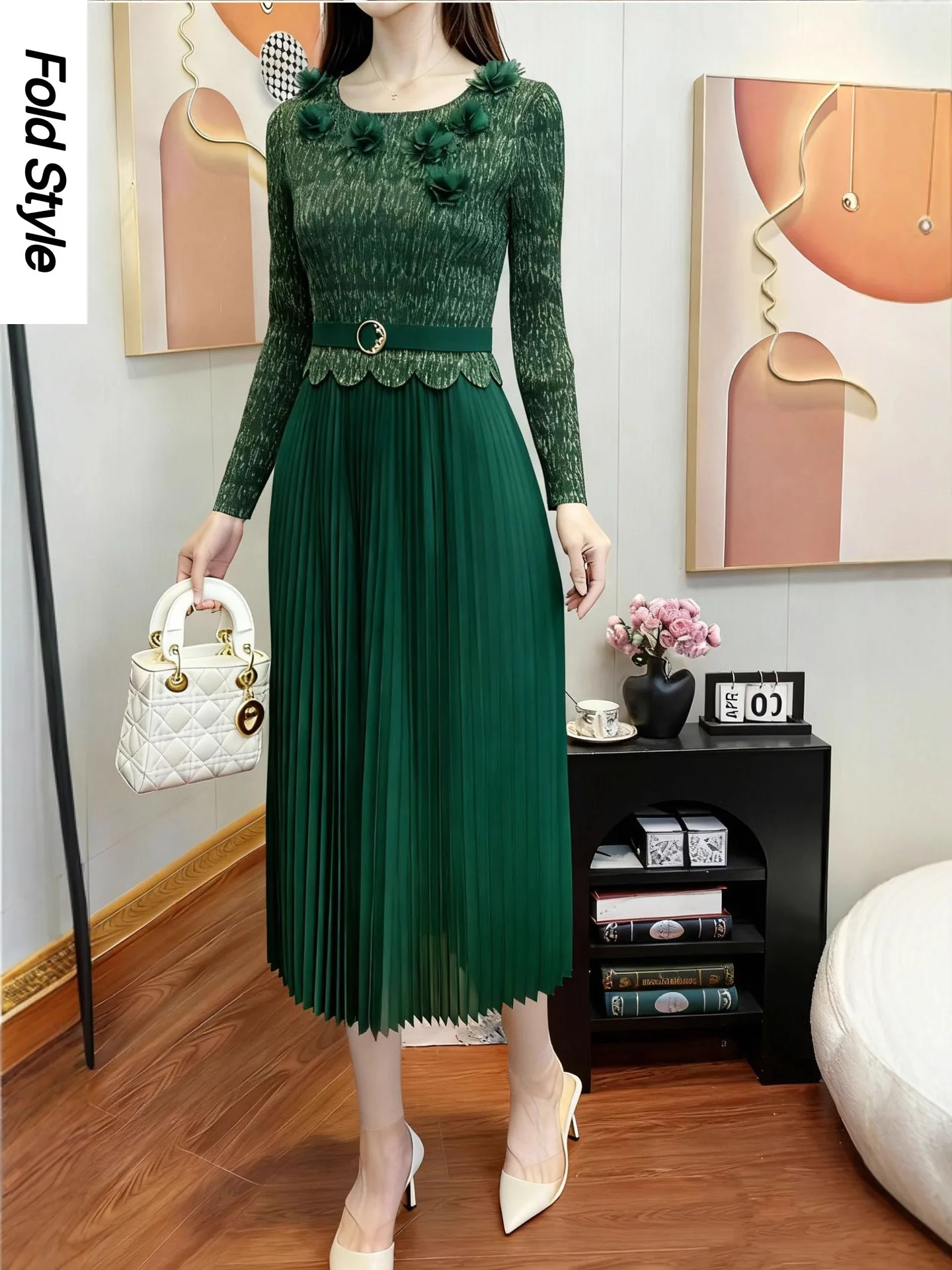 Новое платье осень-зима 2025 года, модное платье с грибковым краем, темпераментное, с круглым вырезом, на талии, тонкое, элегантное, морщинистое платье
Новое платье осень-зима 2025 года, модное платье с грибковым краем, темпераментное, с круглым вырезом, на талии, тонкое, элегантное, морщинистое платье