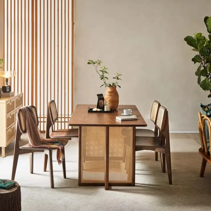 Modern mid-century design dining room furniture, solid wood ash wood dining table and chair set, wooden dining table
Modern mid-century design dining room furniture, solid wood ash wood dining table and chair set, wooden dining table