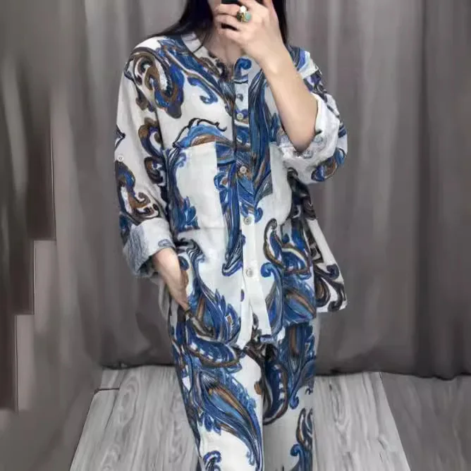 Элегантная однобортная рубашка с круглым вырезом и рукавом три четверти + широкие брюки, комплект из 2 предметов, женский осенний модный повседневный костюм с принтом 
Элегантная однобортная рубашка с круглым вырезом и рукавом три четверти + широкие брюки, комплект из 2 предметов, женский осенний модный повседневный костюм с принтом