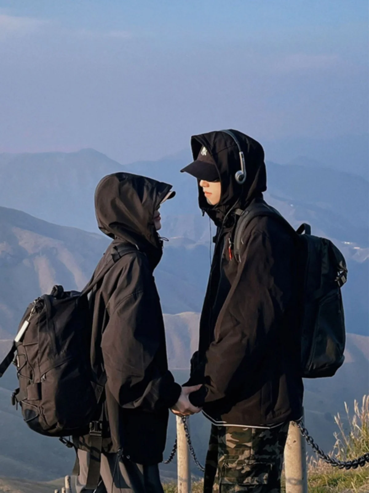 Мужская летняя тонкая куртка для скалолазания с защитой от солнца, серия Mountain, функциональная, для боевых искусств, винтажная, в американском стиле, куртка-ветровка
Мужская летняя тонкая куртка для скалолазания с защитой от солнца, серия Mountain, функциональная, для боевых искусств, винтажная, в американском стиле, куртка-ветровка