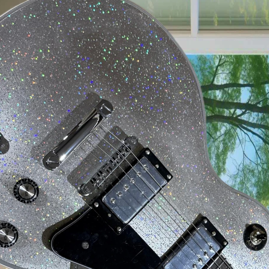 Classic Electric Guitar with Silver Large-Grain Sparkle Finish LPGUI Mahogany Body Hh Pickup Classic Relic Vintage Model
Classic Electric Guitar with Silver Large-Grain Sparkle Finish LPGUI Mahogany Body Hh Pickup Classic Relic Vintage Model