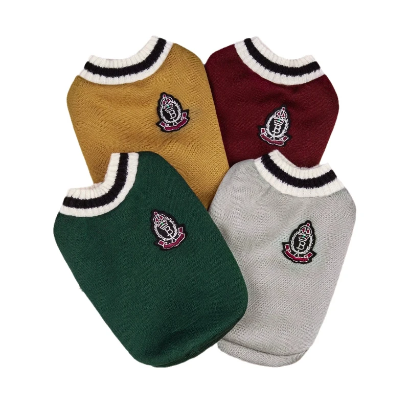 Pet Clothing Autumn/Winter New Knitted Vest V-neck College Style Vest Teddy Bomei Fashion Dog Clothing Wholesale
Pet Clothing Autumn/Winter New Knitted Vest V-neck College Style Vest Teddy Bomei Fashion Dog Clothing Wholesale