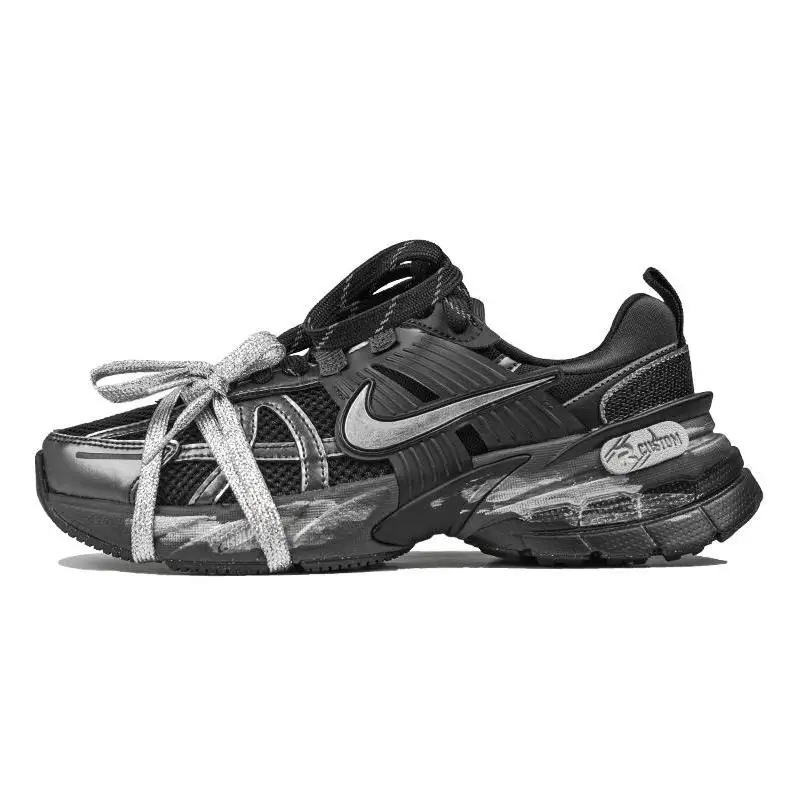 【Настроить】Nike V2K кроссовки для бега унисекс низкие серебряные кроссовки FD0736-001
【Настроить】Nike V2K кроссовки для бега унисекс низкие серебряные кроссовки FD0736-001
