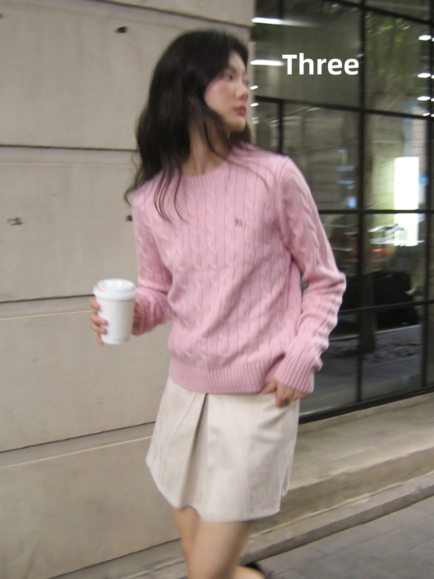 Super Scape Women's Lazy Sle Knitted Sweater round Ne Twist Flower Embroidery Soft Woolen Comfortable Autumn Winter Top
Super Scape Women's Lazy Sle Knitted Sweater round Ne Twist Flower Embroidery Soft Woolen Comfortable Autumn Winter Top