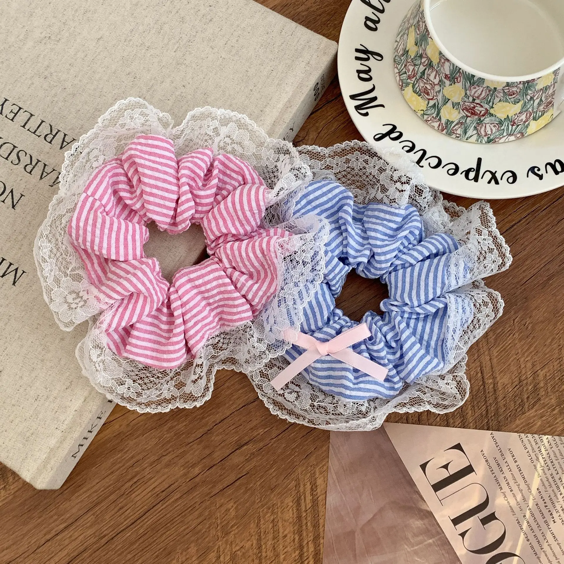 Women's Hai Ties Striped Lace Bow Fashionable High Elasticity Hair Accessories Girls Cute Kawaii Sweet Funny Lolita Hair Bands
Women's Hai Ties Striped Lace Bow Fashionable High Elasticity Hair Accessories Girls Cute Kawaii Sweet Funny Lolita Hair Bands
