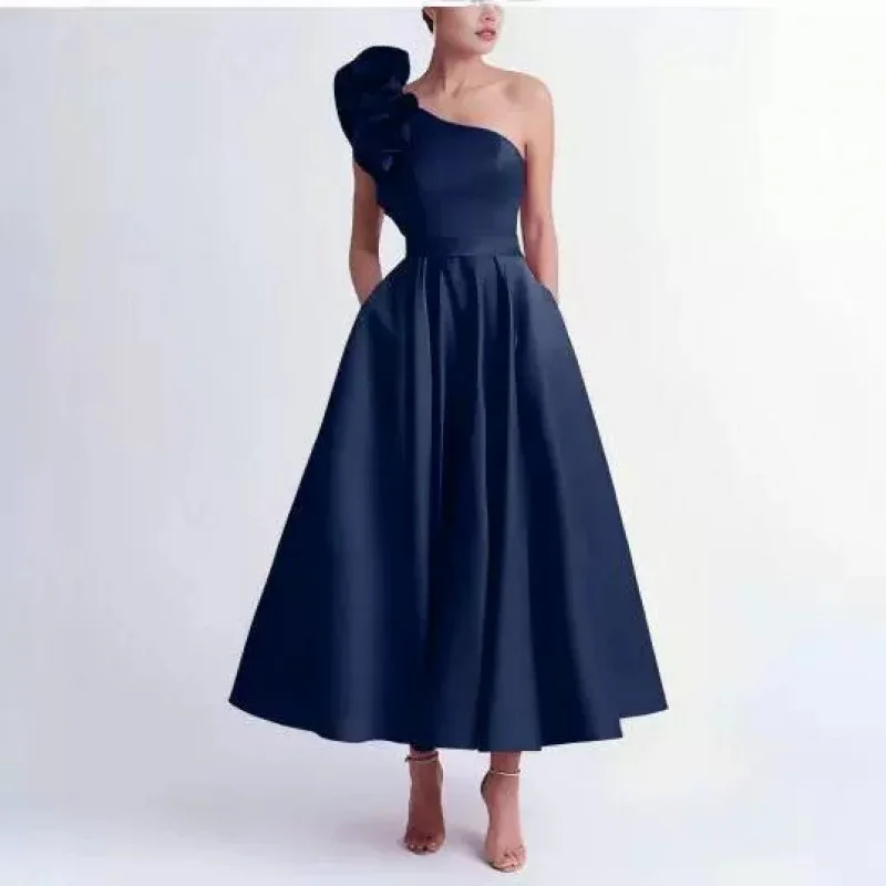 One Shoulder Sleeveless Party Banquet Graduation Dress Three-dimensional Flower Strapless Waist Cinched A-line Skirt
One Shoulder Sleeveless Party Banquet Graduation Dress Three-dimensional Flower Strapless Waist Cinched A-line Skirt