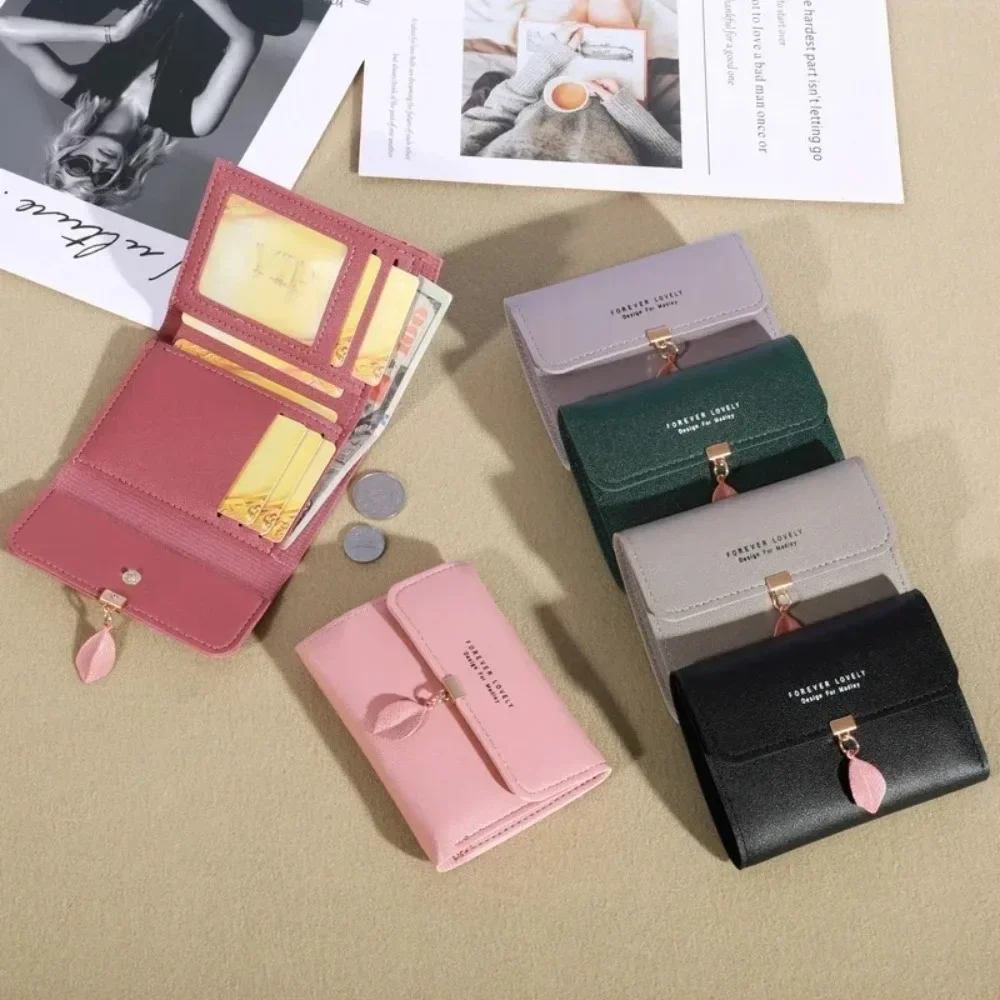 New Korean Version of The Simple Small Wallet Tri-fold Coin Bit Money Clip Coin Purse Cross-border Short Ladies Wallet
New Korean Version of The Simple Small Wallet Tri-fold Coin Bit Money Clip Coin Purse Cross-border Short Ladies Wallet