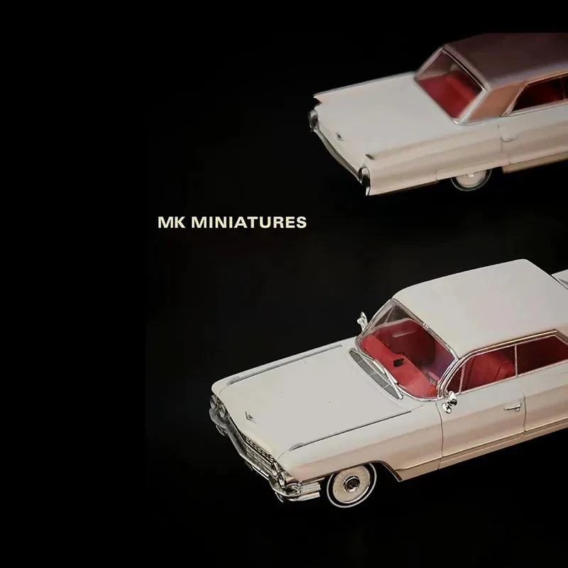 Модель автомобиля Cadillac DeVille, масштаб 1:64, серия «Белый/Бронзовый», из сплава, винтажная, статическая, для декора, коллекционная, подарочная, игрушка
Модель автомобиля Cadillac DeVille, масштаб 1:64, серия «Белый/Бронзовый», из сплава, винтажная, статическая, для декора, коллекционная, подарочная, игрушка