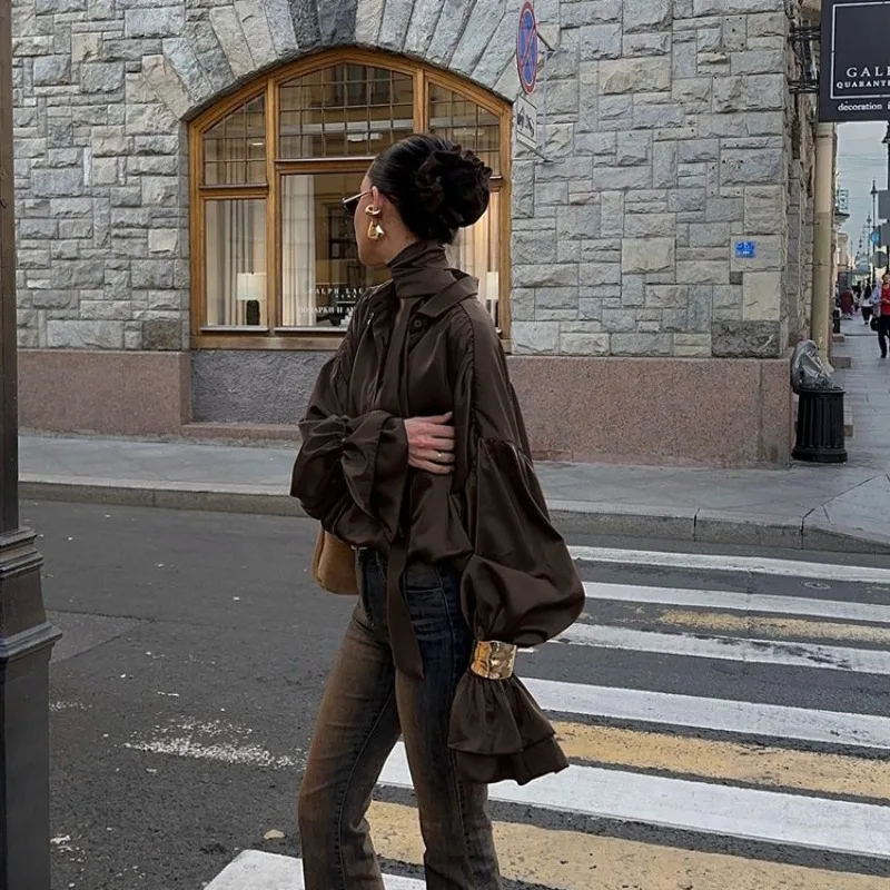 New Scarf Horn Sleeve Loose Shirt Femininity Versatile Lapel Satin Shirt Temperament Commuting Russian Women's Clothing 2026
New Scarf Horn Sleeve Loose Shirt Femininity Versatile Lapel Satin Shirt Temperament Commuting Russian Women's Clothing 2026