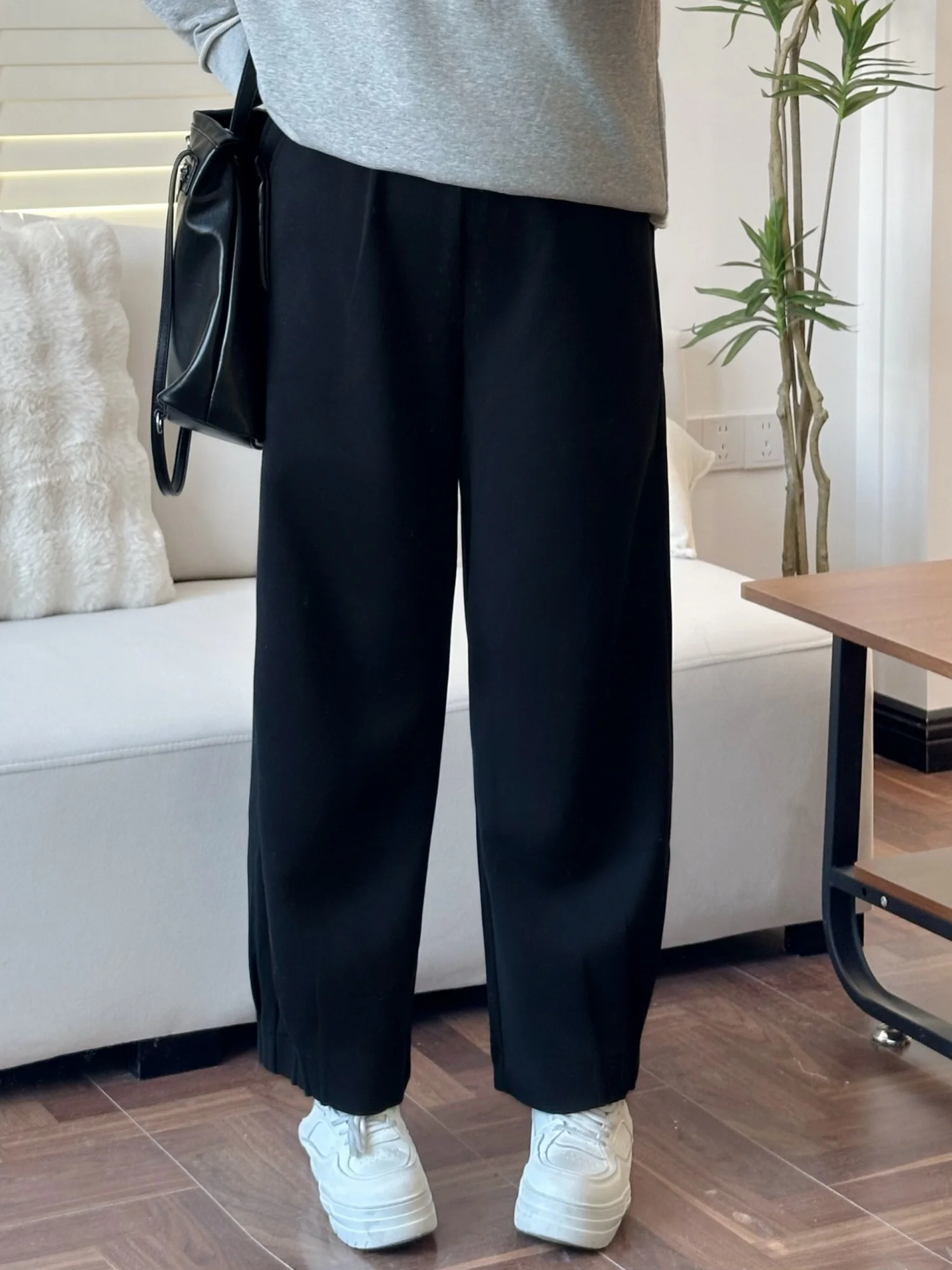 Удобные эластичные повседневные брюки с высокой талией для женщин больших размеров, новинка весеннего сезона, свободный крой, прямые штанины из хлопка
Удобные эластичные повседневные брюки с высокой талией для женщин больших размеров, новинка весеннего сезона, свободный крой, прямые штанины из хлопка