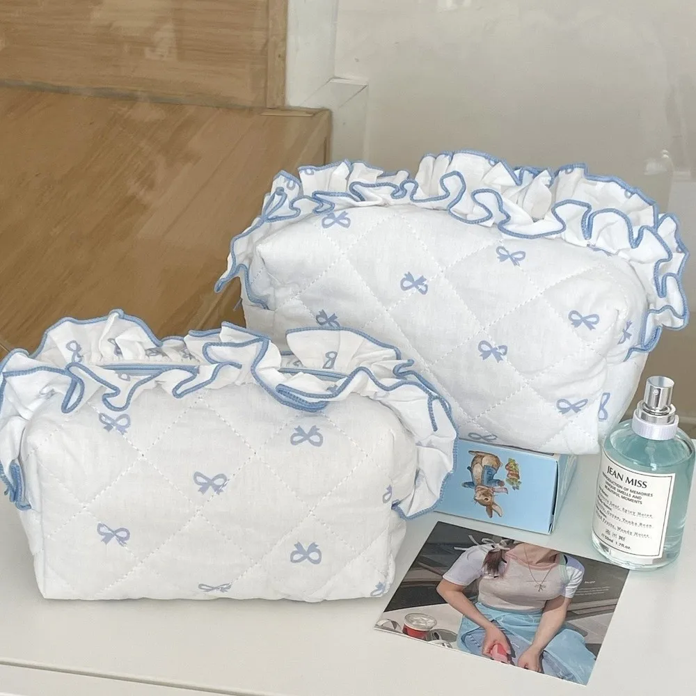 New Lace Bow Makeup Bag Zipper Bag Portable Toiletry Pouch Large Capacity Cosmetic Bag Travel Storage
New Lace Bow Makeup Bag Zipper Bag Portable Toiletry Pouch Large Capacity Cosmetic Bag Travel Storage