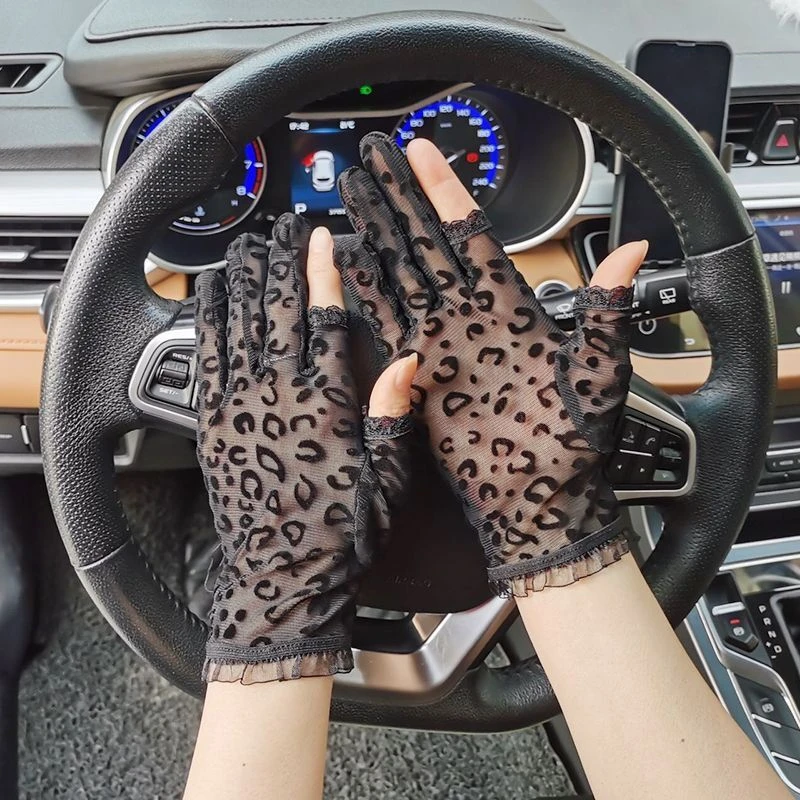 Leopard Lace Gloves Summer Sheer Mesh Touchscreen Fingerless Gloves Breathable Driving Cycling Outdoor Decoration Accessories
Leopard Lace Gloves Summer Sheer Mesh Touchscreen Fingerless Gloves Breathable Driving Cycling Outdoor Decoration Accessories