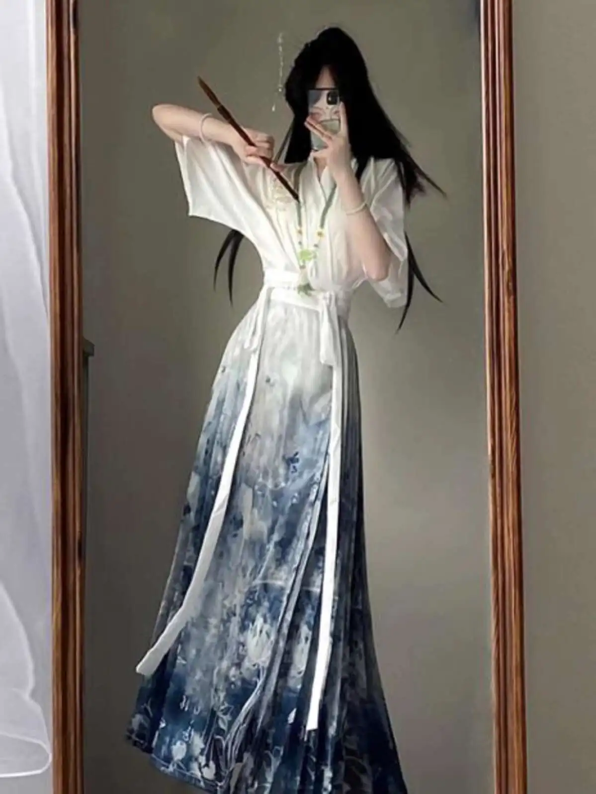 New Chinese Style Hanfu Womens Ming System Embroidery Guofeng Horse-face Skirt Daily Summer Thin Style T-shirt Cos Cosplay
New Chinese Style Hanfu Womens Ming System Embroidery Guofeng Horse-face Skirt Daily Summer Thin Style T-shirt Cos Cosplay