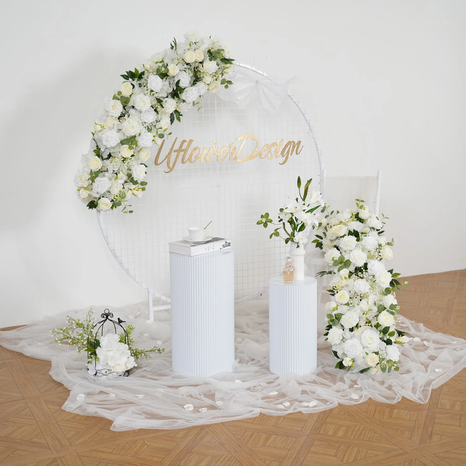 Luxury Artificial Flower Runner for Wedding Decor 200cm White Flower with Leaves for Table Floral Centerpiece Backdrop Archs
Luxury Artificial Flower Runner for Wedding Decor 200cm White Flower with Leaves for Table Floral Centerpiece Backdrop Archs