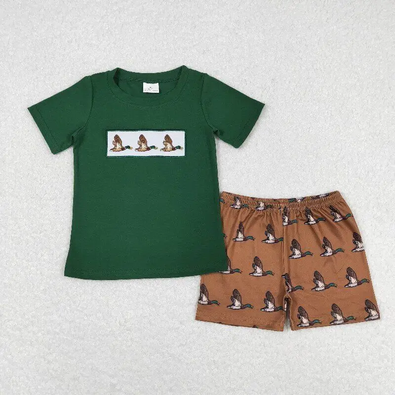 New arrivals RTS cute boy embroidery outfit toddler outfits duck shorts set children clothing baby boy boutique clothes
New arrivals RTS cute boy embroidery outfit toddler outfits duck shorts set children clothing baby boy boutique clothes