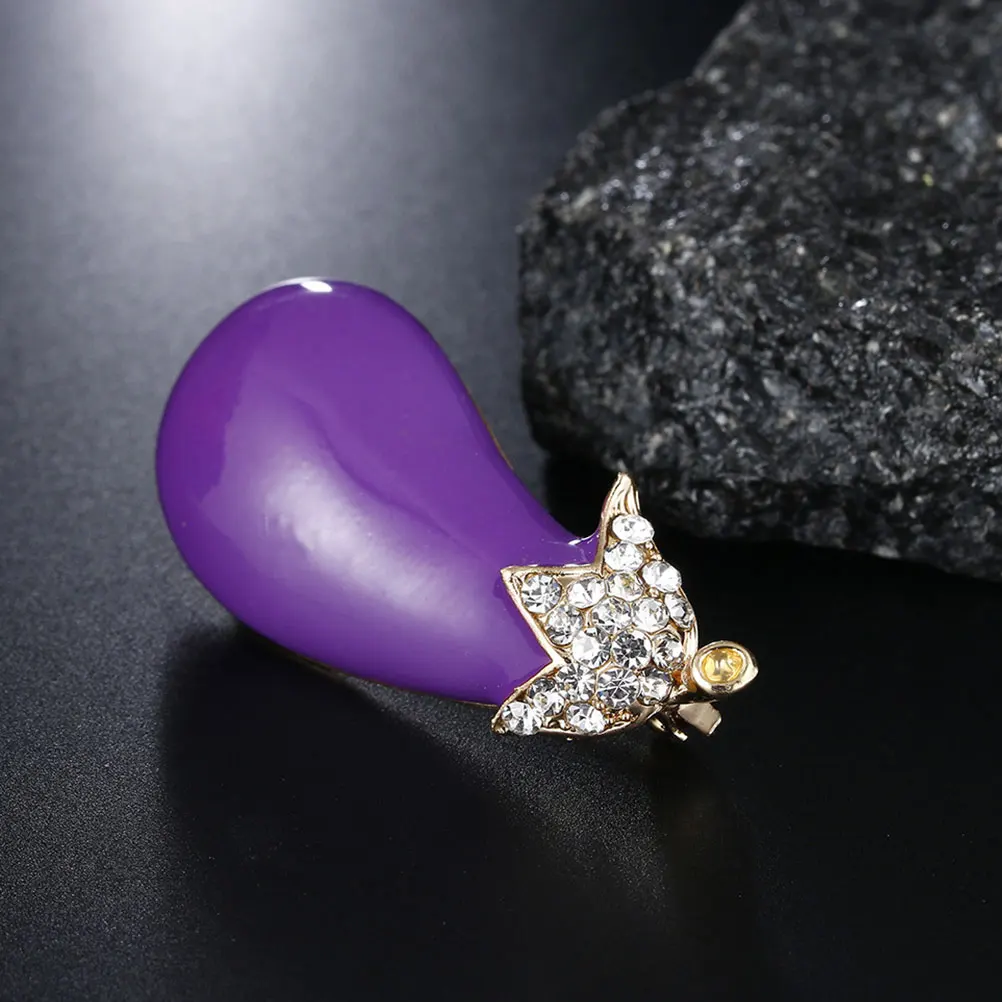 2pcs Eggplant Brooch Alloy Rhinestone Lightweight Fashion Women Accessory Corsage for Valentine Christmas Party Gift Matching
2pcs Eggplant Brooch Alloy Rhinestone Lightweight Fashion Women Accessory Corsage for Valentine Christmas Party Gift Matching