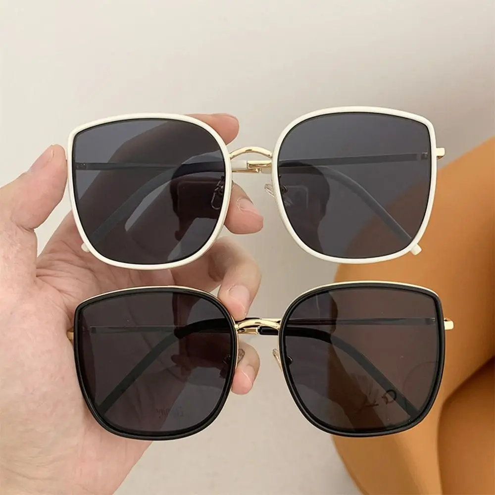 Fashion Square Oversized Sunglasses Beach Travel UV400 Lens Streetwear Shades Eyewear for Women
Fashion Square Oversized Sunglasses Beach Travel UV400 Lens Streetwear Shades Eyewear for Women