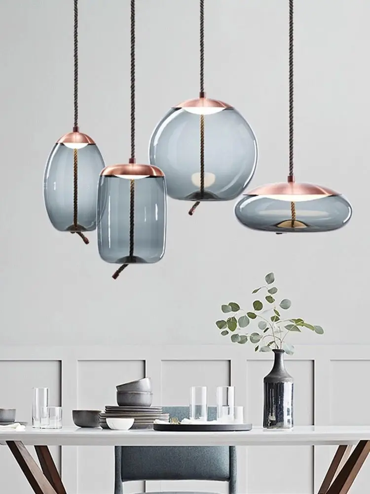 Modern Simple Glass Chandelier Restaurant Post-bar Modern Creative Individual Single Head Chandelier
Modern Simple Glass Chandelier Restaurant Post-bar Modern Creative Individual Single Head Chandelier