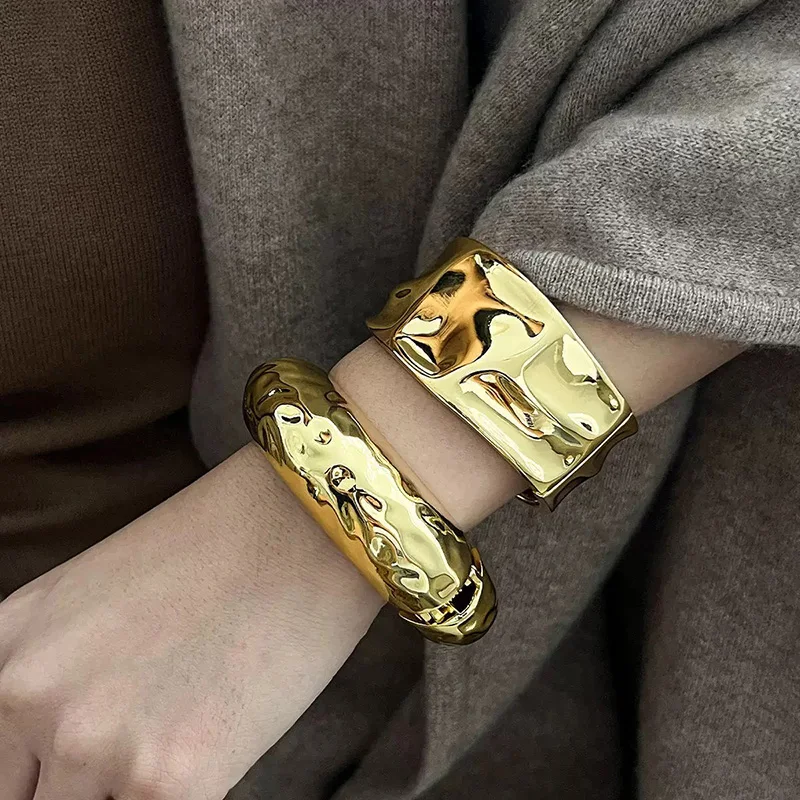 Exaggerated Punk Irregular Gold Silver Color Heavy Metal Bangles for Women Men Vintage Bracelets Party Banquet Jewelry New
Exaggerated Punk Irregular Gold Silver Color Heavy Metal Bangles for Women Men Vintage Bracelets Party Banquet Jewelry New 